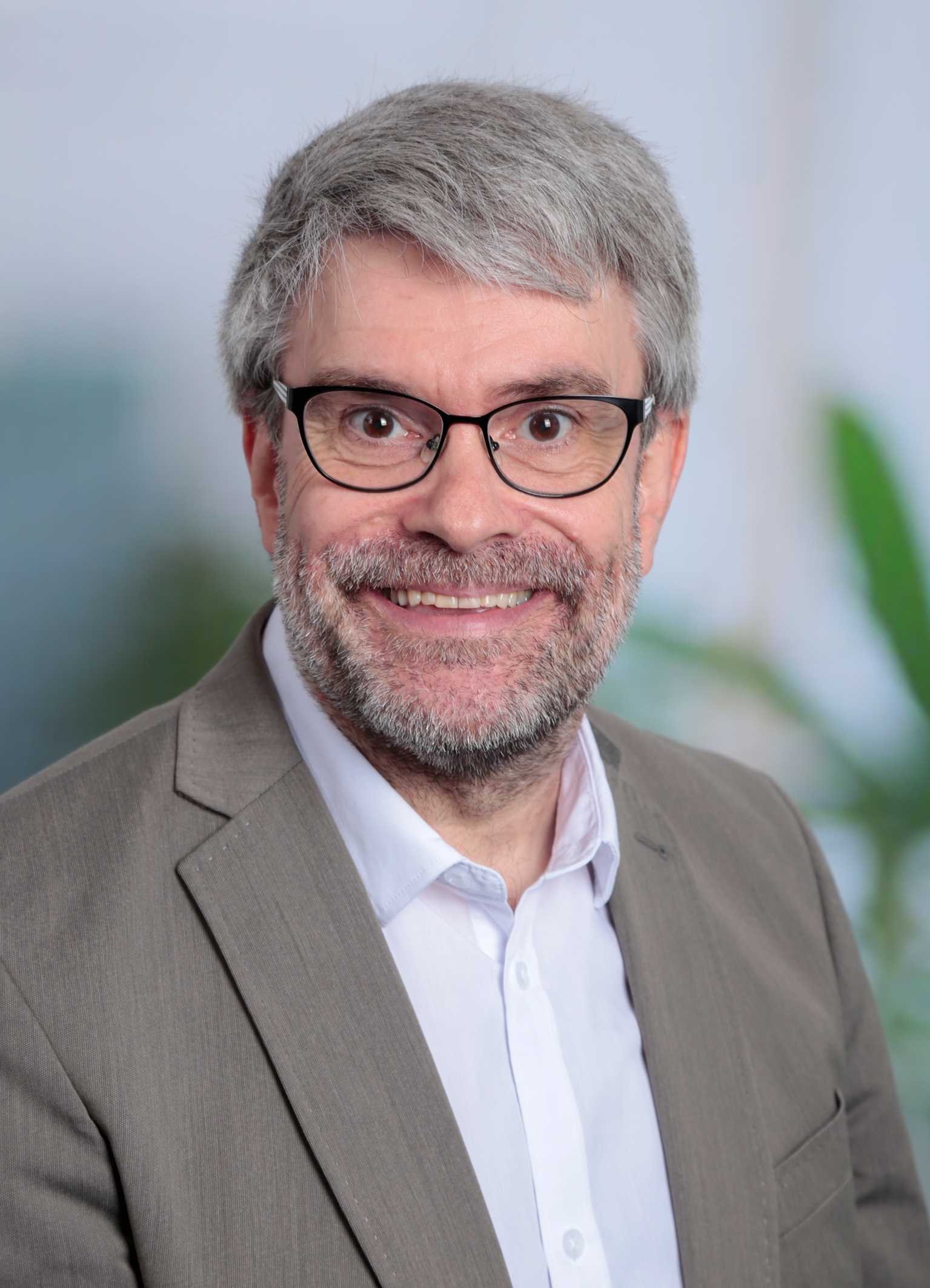 Roland Grün - Consultant für KI und Kommunikation